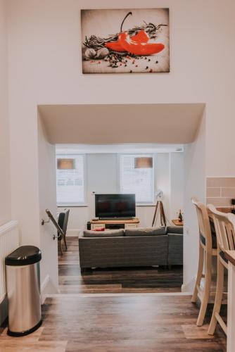 Cavendish House with Secure, Allocated Parking, 2 mins walk from Windsor Castle Room Type - Superior Apartment