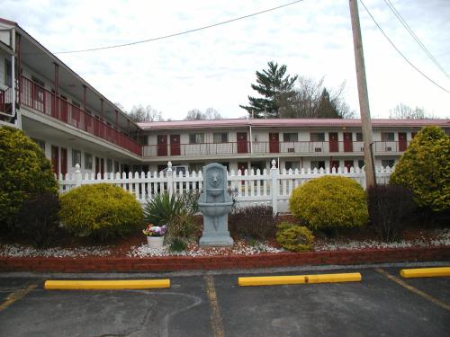 Heldreth Motel Kingwood West Virginia United States - 