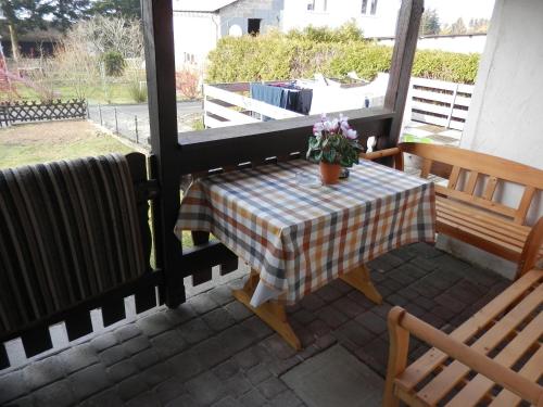 Ferienhaus Greta 5.6km von Damflos entfernt