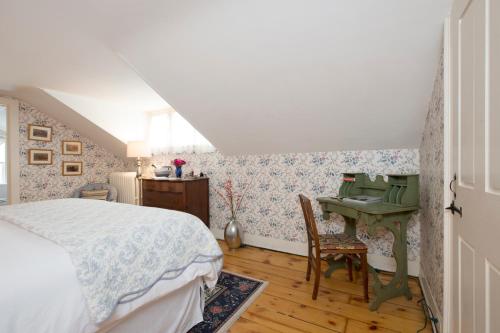193856199 The Egremont Village Inn
