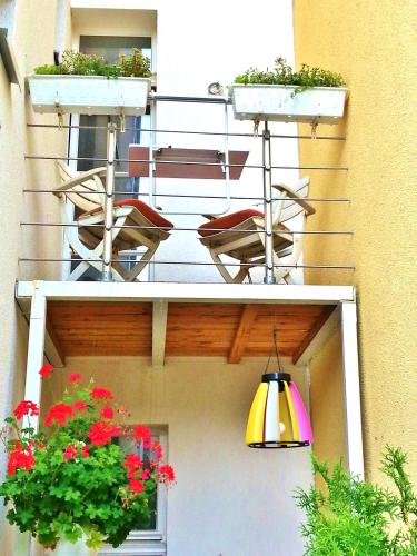 Altstadt - CGN Apartments - Tap to explore photos