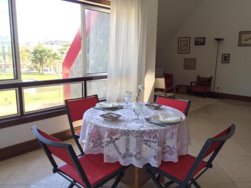  Cozy Duplex at Casino Estoril - 2 Bedrooms in Estoril