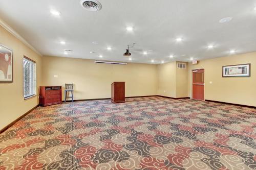 Cobblestone Hotel & Suites - Waynesboro