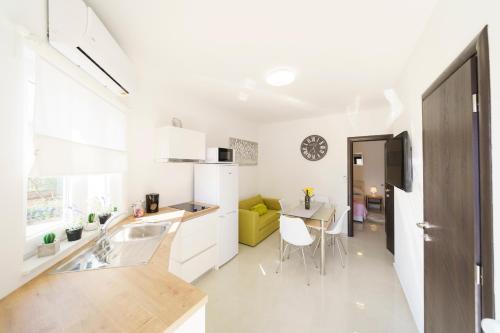 Apartment Carmen - image 14