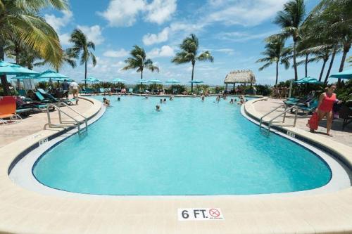 Miami Hollywood Condo 2BD With Ocean View 005-21mar