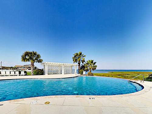 Luxe Waterfront Home with Pool Fire Pit & Bay View - image 6