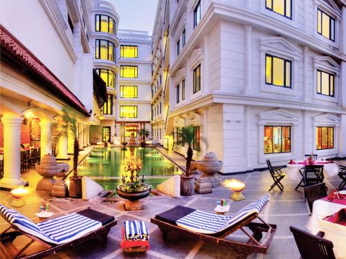 Anandha Inn Convention Centre and Suites