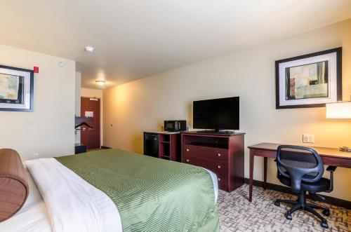 Cobblestone Hotel & Suites - McCook - main image