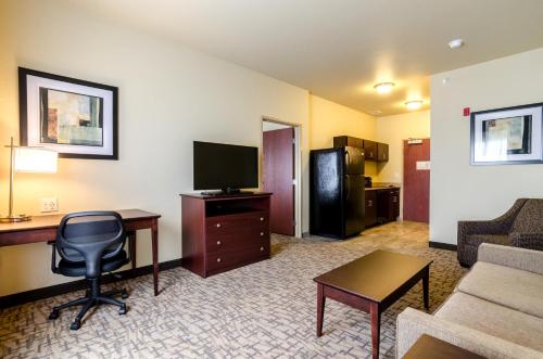 Cobblestone Hotel & Suites - McCook