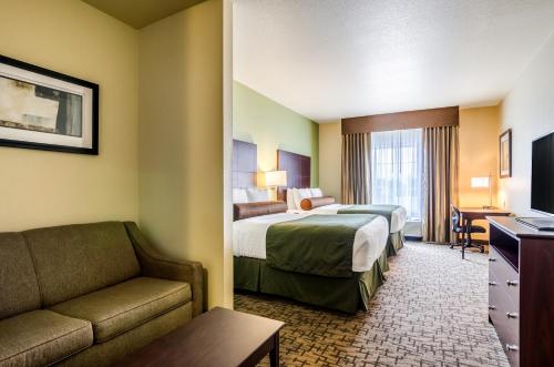Cobblestone Hotel - McCook