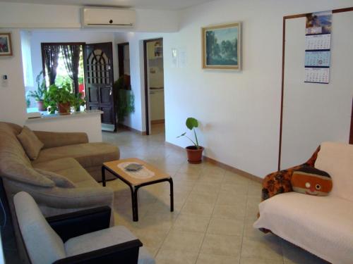  house 193493-Holiday apartment Apartman 1 in Draga Bašćanska