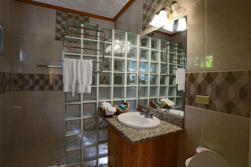 Fosters West Bay Resort