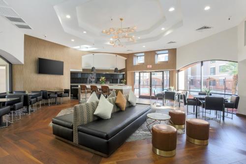 DoubleTree Suites by Hilton Sacramento - Rancho Cordova – Rancho Cordova, CA