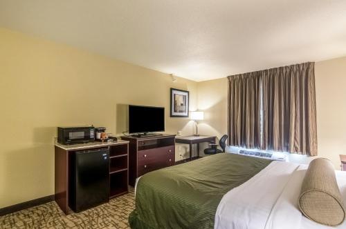 Cobblestone Inn & Suites - Lakin