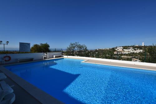  3 Bedroom duplex in condominium w/ pool, Albufeira in Albufeira
