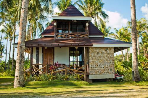 Caluwayan Palm Island Resort & Restaurant
