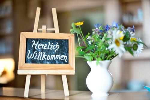 Hotel & Restaurant - Gasthaus Brandner, Trendelburg (фото 4)