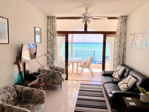 Pissouri Beach Front Apartments - image 4