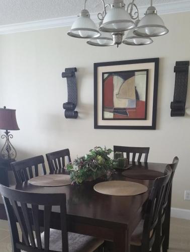 Ocean Reef 2 bedroom/2 bath!