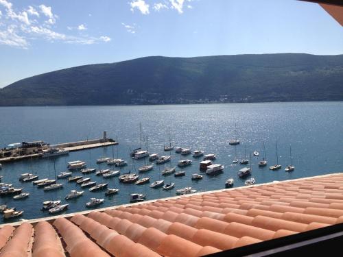 Seafront Lux Apartment