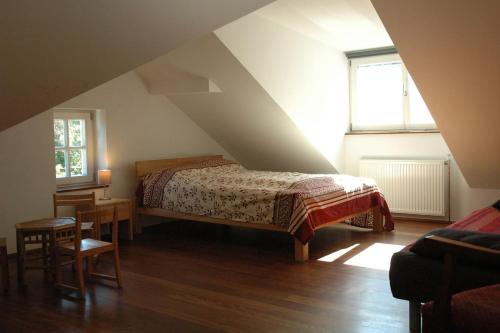 Bright top-floor apartment with terrace - 2 bedrooms - quiet area, 20 min to center, Vídeň (fotografie 9)