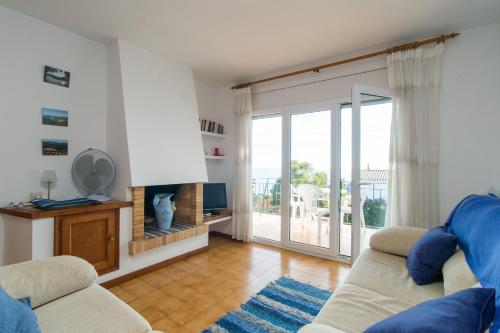 K-2 CALELLA DE PALAFRUGELL 4 PaX - image 3
