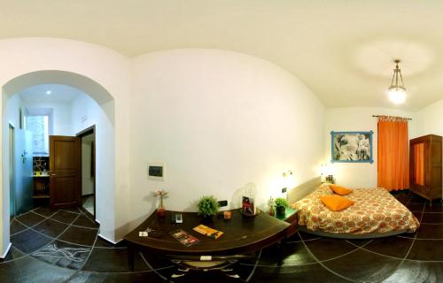 Casa del Monacone, Neapel (Foto 7)