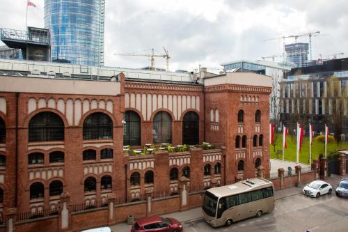 Apartments Warsaw Przyokopowa by Renters - image 6