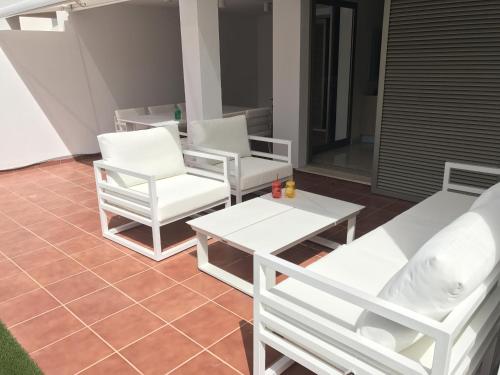 Apartment with Terrace image 9
