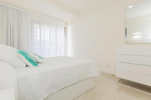 Apartment with Terrace image 8
