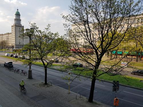 Frankfurter Tor, Berlín (foto 5)