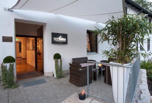 Bejárat, Hotel Seeluna am Klostersee in Ebersberg