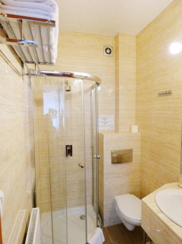 Aparthotel Adler - image 2