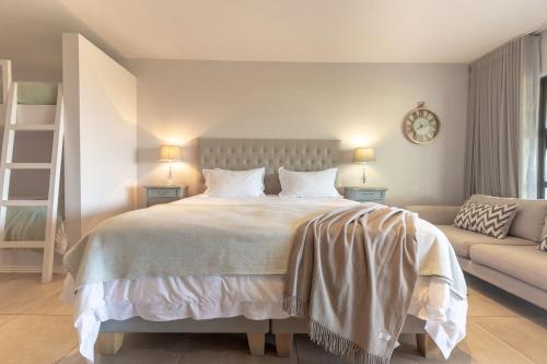 Sunrise Bay Self Catering - image 5