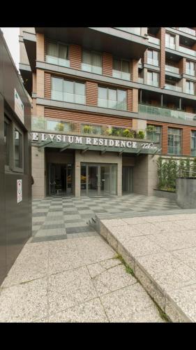 CTS Elysium Residence Duplex Apt. 85 - image 14