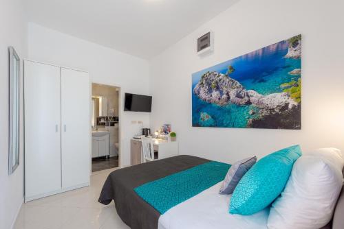 Studio Apartment & Room TEN - Free parking 5