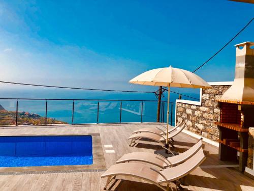  Villa da Bisa with heated swiming pool in Arco da Calheta