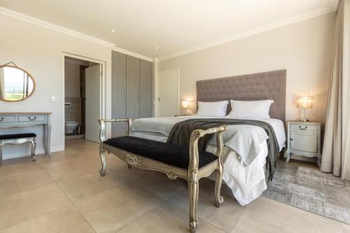 Penthouse Apartment image 10