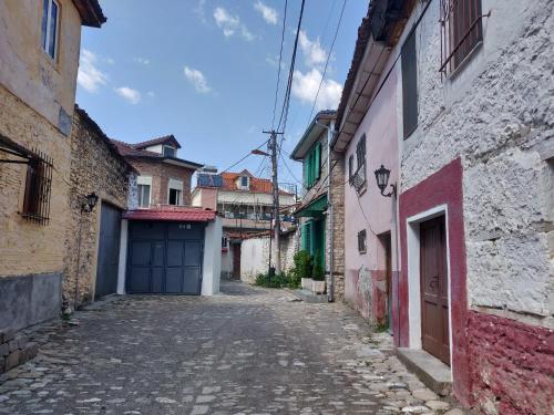 Private room historic center Elbasan - image 6
