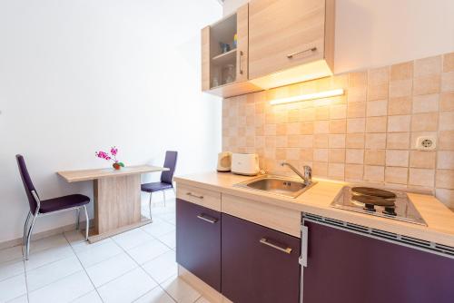 ห้องครัว, Apartments Radulj in มเล็ต