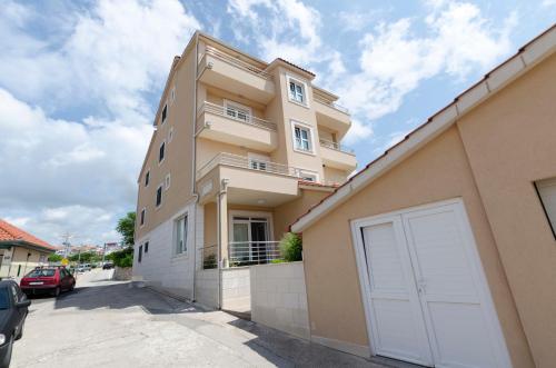 Apartments Frane - image 3