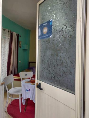 Private room historic center Elbasan - image 7