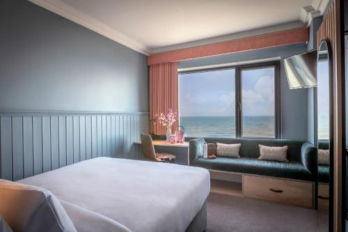 Shoreline Hotel The Waterside House Hotel is perfectly located for both business and leisure guests in Donabate. Offering a variety of facilities and services, the hotel provides all you need for a good nights sleep