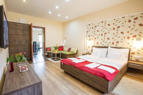 Nyirfa Apartmanház, Sárvár
