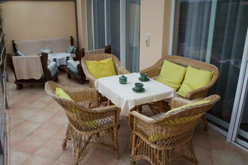 Balcony/terrace, Nyirfa Apartmanhaz in Pentekfalu