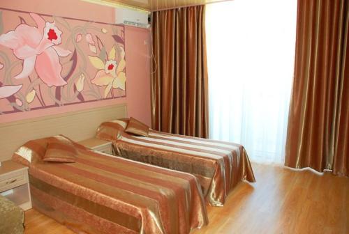 City Plaza Hotel - image 7