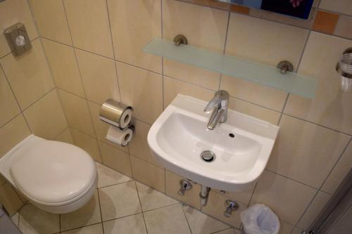 Trip Inn Budget Hotel Messe - image 8