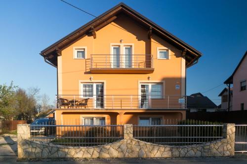  Jakov in Otočac
