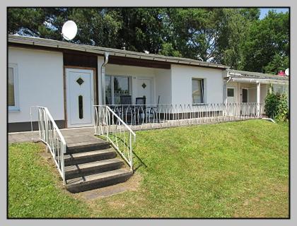 Bungalow direkt am Wasser in Zadelsdorf