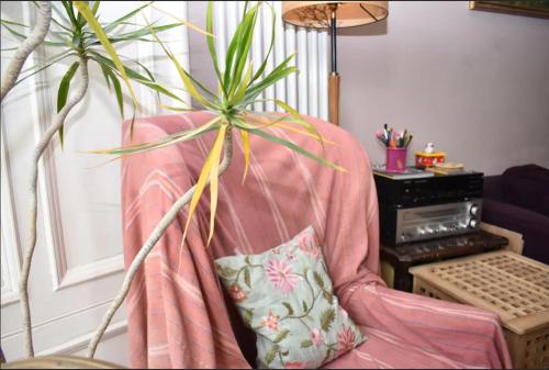 Homely And Spacious 2-bed Flat With Parking, Leith, Edinburgh and the Lothians